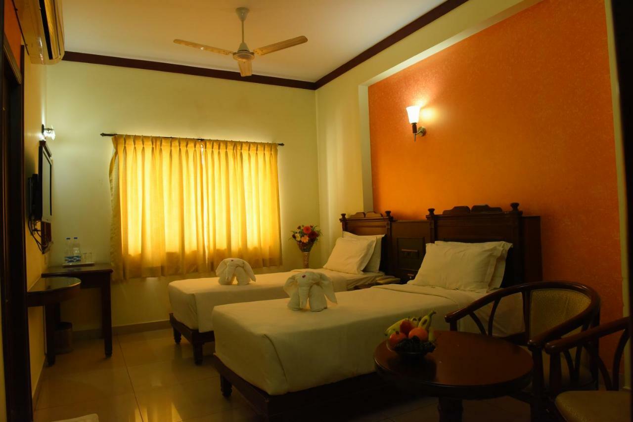 Chendhoor Residency Hotel Tiruchirappalli Exterior photo